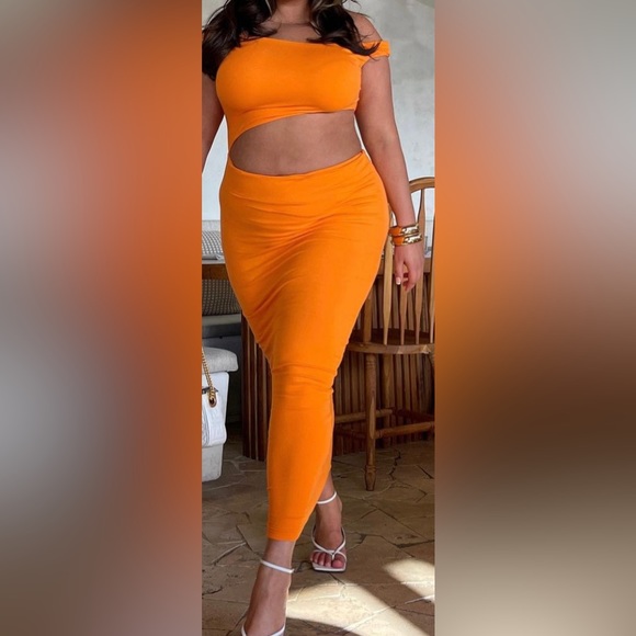 NWT Bayse orange body hugging cutout Dress Australian Retailer size XL - Picture 7 of 10